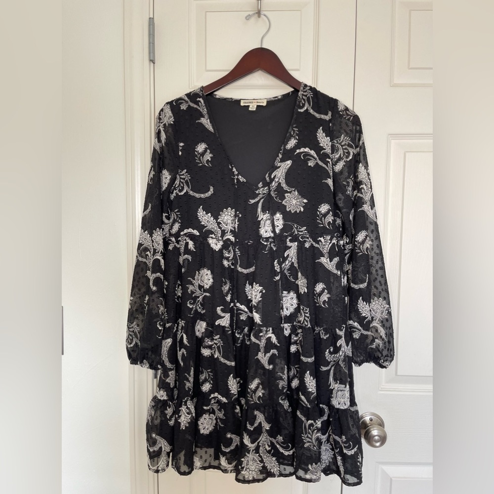 Flowy black long sleeve dress
